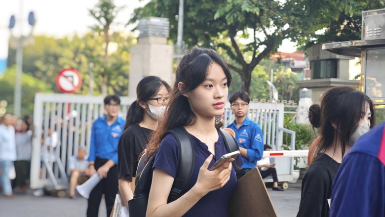 Phổ điểm đẹp: Trường top đầu vẫn &ldquo;k&eacute;n chọn&rdquo; khắt khe- Ảnh 1.