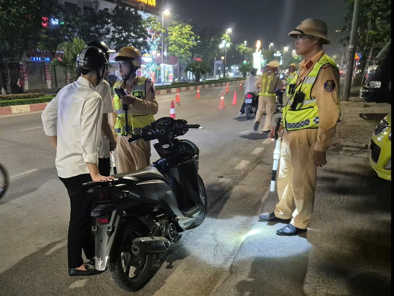 Th&ecirc;m 217 trường hợp bị phạt gần 1,2 tỷ đồng sau khi CSGT Bắc Ninh ra qu&acirc;n chống đua xe- Ảnh 1.