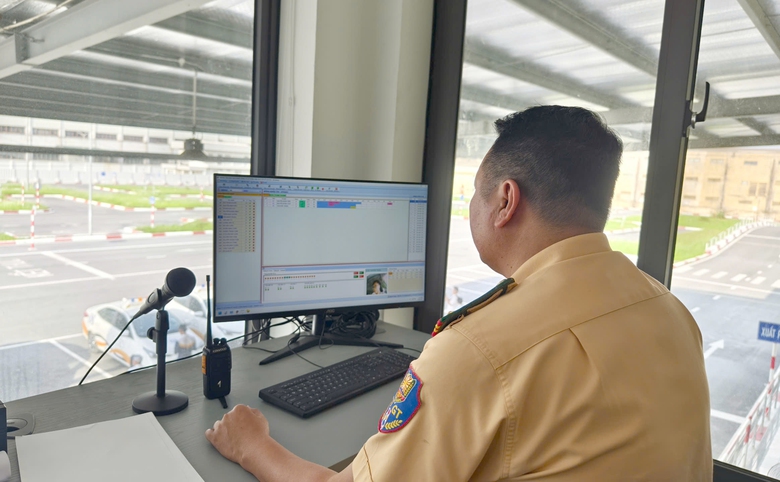 H&agrave; Nội: Nhiều học vi&ecirc;n xin l&ugrave;i s&aacute;t hạch l&aacute;i xe v&igrave; sợ trượt- Ảnh 13.