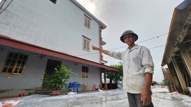 Bắc Ninh: Nhiều nh&agrave; c&oacute; nguy cơ sạt lở, ch&iacute;nh quyền khẩn cấp sơ t&aacute;n người d&acirc;n- Ảnh 8.