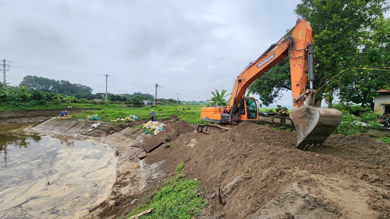 Bắc Ninh: Nhiều nh&agrave; c&oacute; nguy cơ sạt lở, ch&iacute;nh quyền khẩn cấp sơ t&aacute;n người d&acirc;n- Ảnh 25.