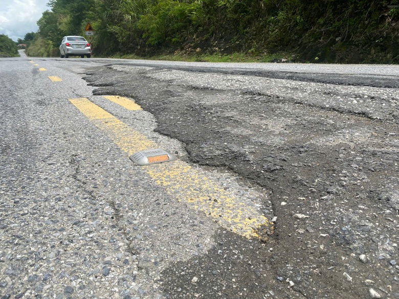 Sụt lún trên quốc lộ ở Thanh Hoá, khi nào khắc phục?- Ảnh 6. Sụt lún trên quốc lộ ở Thanh Hoá, khi nào khắc phục?- Ảnh 6.