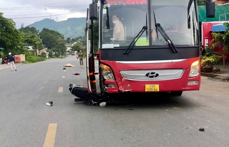 Hiện trường vụ tai nạn giao th&ocirc;ng.