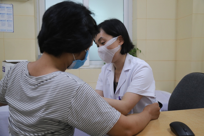 Những bệnh l&yacute; n&agrave;o được cấp thuốc ngoại tr&uacute; 3 th&aacute;ng/lần?- Ảnh 1.