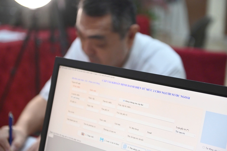 Bắt đầu cao điểm 50 ng&agrave;y cấp định danh điện tử mức 2 cho người nước ngo&agrave;i- Ảnh 4.