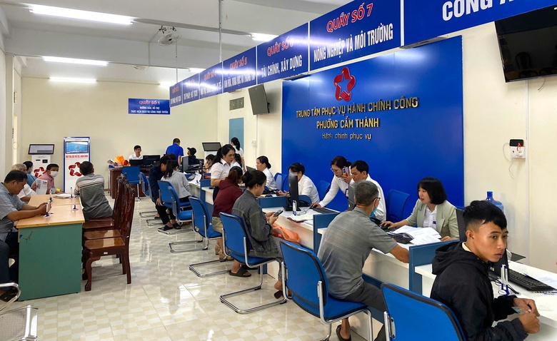 Quảng Ng&atilde;i lập tổ hỗ trợ giải quyết thủ tục h&agrave;nh ch&iacute;nh cho cấp x&atilde;- Ảnh 1.