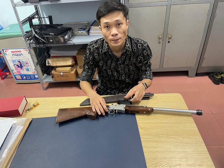 Gia Lai: Nh&oacute;m thanh ni&ecirc;n mang hung kh&iacute; đi ăn nhậu, quỵt tiền rồi ph&aacute; qu&aacute;n- Ảnh 1.