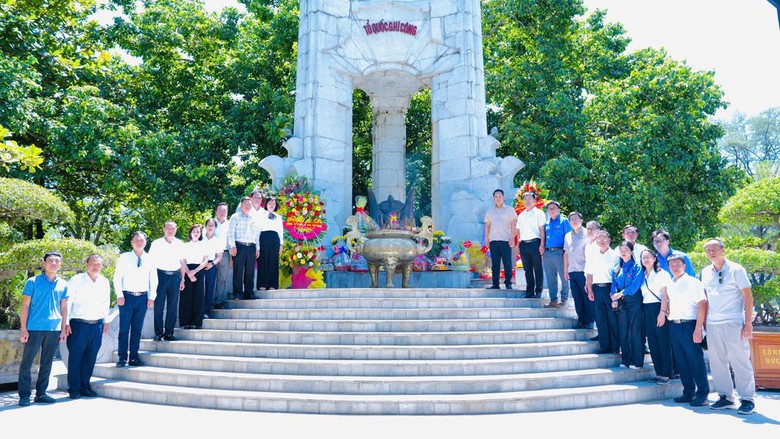 Nhiều hoạt động tri &acirc;n c&aacute;c anh h&ugrave;ng, liệt sỹ trong th&aacute;ng 7- Ảnh 3.