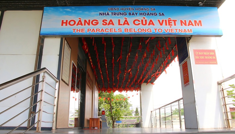 UBND đặc khu Ho&agrave;ng Sa l&yacute; giải cụm từ &ldquo;The Paracels belong to Vietnam&rdquo; tr&ecirc;n băng r&ocirc;n- Ảnh 1.