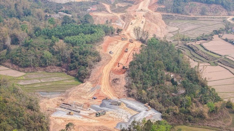 Cam kết th&ocirc;ng xe trong năm 2025, cao tốc Đồng Đăng - Tr&agrave; Lĩnh đ&atilde; l&agrave;m được những g&igrave;?- Ảnh 2.