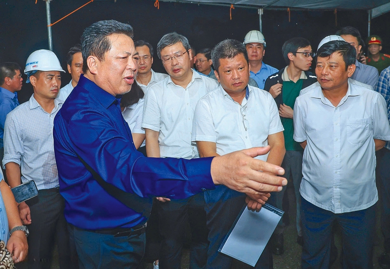 Gấp r&uacute;t lo mặt bằng hai dự &aacute;n đường sắt lớn- Ảnh 1.