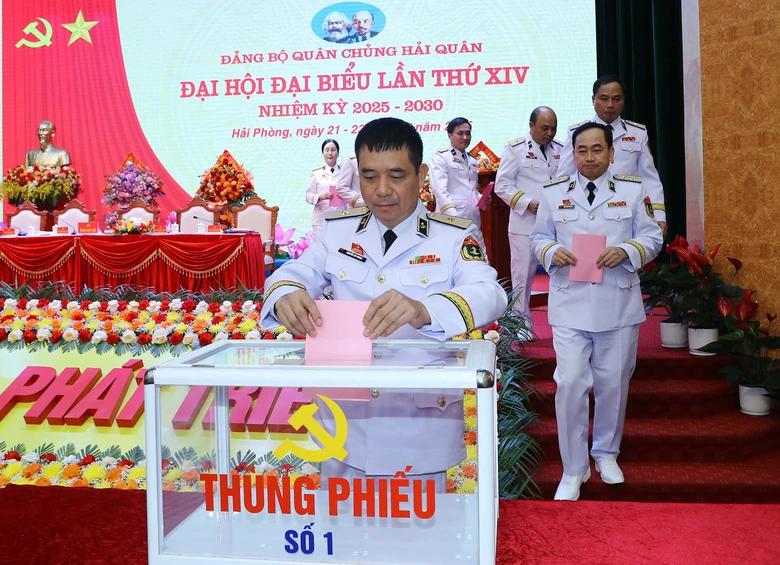 X&acirc;y dựng Qu&acirc;n chủng Hải qu&acirc;n hiện đại, đẩy mạnh hội nhập quốc tế- Ảnh 3.