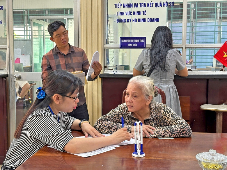 X&atilde;, phường mới, thủ tục nhanh, d&acirc;n phấn khởi - Ảnh 1.