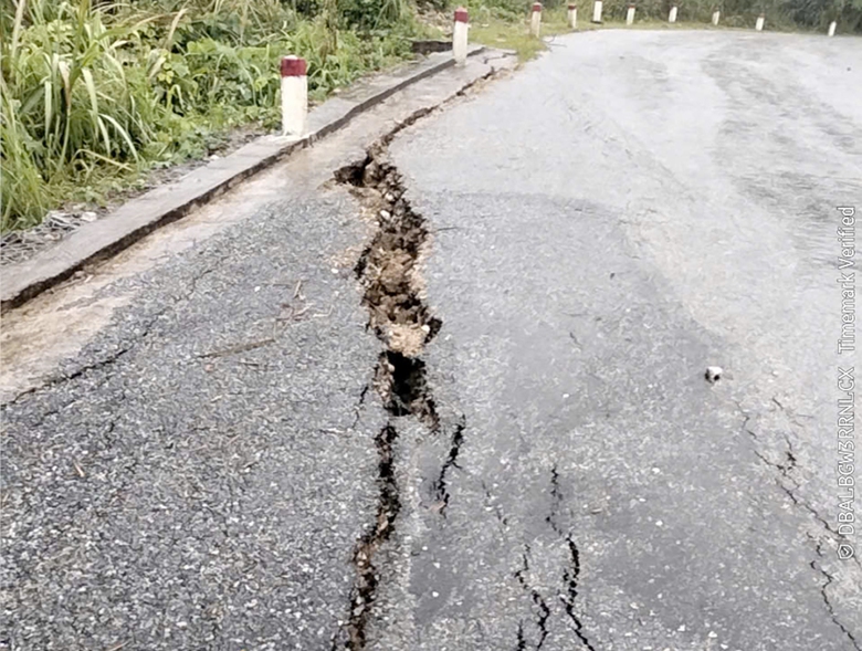 Diễn biến b&atilde;o số 3: Nước ngập đến cổ, người d&acirc;n Nghệ An chạy lũ trong đ&ecirc;m- Ảnh 23.