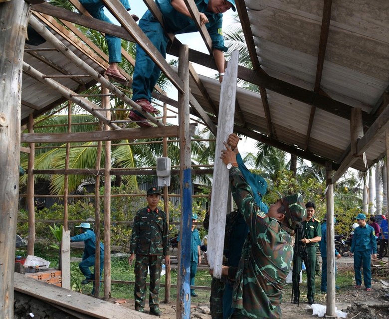 Ấm &aacute;p những ng&ocirc;i nh&agrave; nghĩa t&igrave;nh qu&acirc;n - d&acirc;n: Lan toả nghĩa đồng b&agrave;o- Ảnh 1.