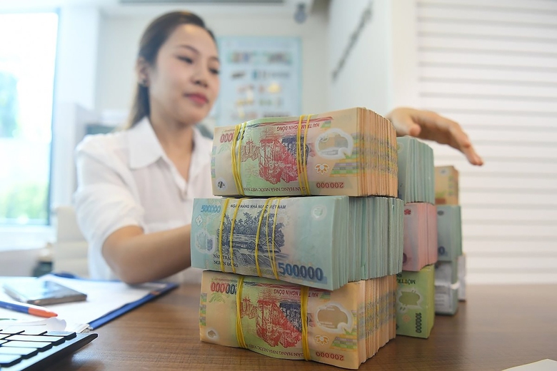 Bỏ ngay room tín dụng được không?- Ảnh 1. Bỏ ngay room tín dụng được không?- Ảnh 1.