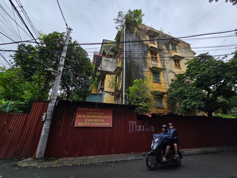 H&agrave; Nội sơ t&aacute;n khẩn cấp người d&acirc;n khỏi khu vực nguy hiểm trước khi b&atilde;o số 3 đổ bộ- Ảnh 2.