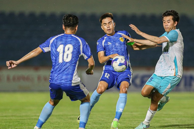 M&ugrave;a giải mới chưa khởi tranh, V-League đ&atilde; c&oacute; biến- Ảnh 1.
