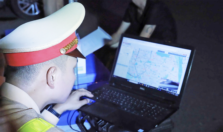 “Mắt thần” ngăn tai nạn xe kinh doanh vận tải - Ảnh 1. “Mắt thần” ngăn tai nạn xe kinh doanh vận tải - Ảnh 1.