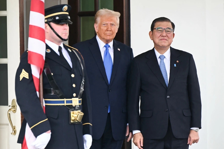 &Ocirc;ng Trump tuy&ecirc;n bố đạt thỏa thuận thuế quan 15% với Nhật Bản- Ảnh 1.