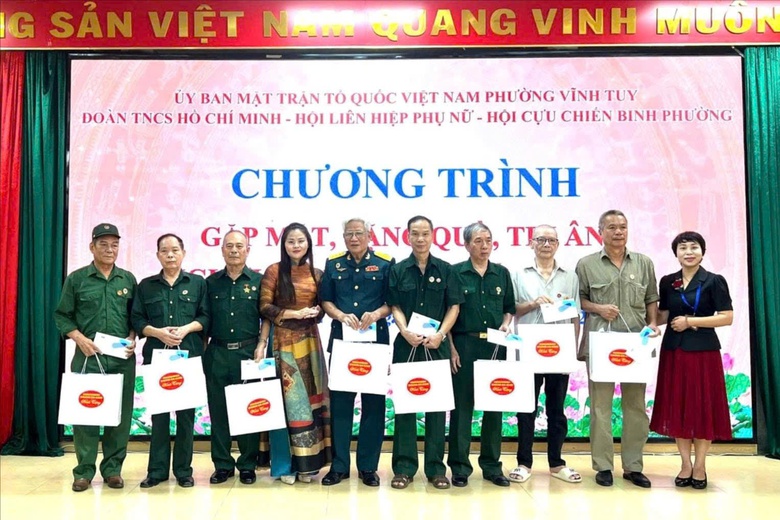 Nhiều hoạt động tri &acirc;n gia đ&igrave;nh thương binh, liệt sĩ tr&ecirc;n địa b&agrave;n Thủ đ&ocirc;- Ảnh 1.