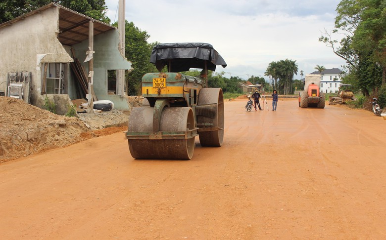 Nút thắt mặt bằng được tháo gỡ, dự án dở dang nhiều năm ở Quảng Trị bứt tốc- Ảnh 2. Nút thắt mặt bằng được tháo gỡ, dự án dở dang nhiều năm ở Quảng Trị bứt tốc- Ảnh 2.