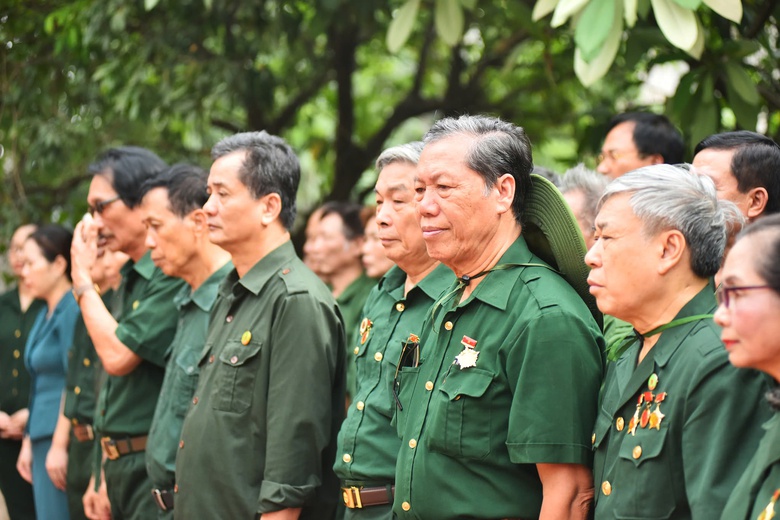 Nơi ghi dấu những chiến công "sống bám cầu đường, chết kiên cường dũng cảm" ở Thủ đô- Ảnh 21. Nơi ghi dấu những chiến công "sống bám cầu đường, chết kiên cường dũng cảm" ở Thủ đô- Ảnh 21.