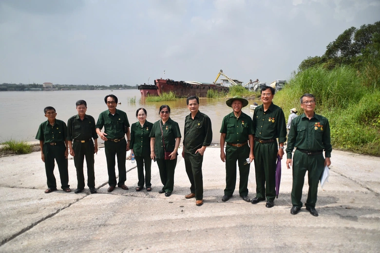 Nơi ghi dấu những chiến công "sống bám cầu đường, chết kiên cường dũng cảm" ở Thủ đô- Ảnh 13. Nơi ghi dấu những chiến công "sống bám cầu đường, chết kiên cường dũng cảm" ở Thủ đô- Ảnh 13.