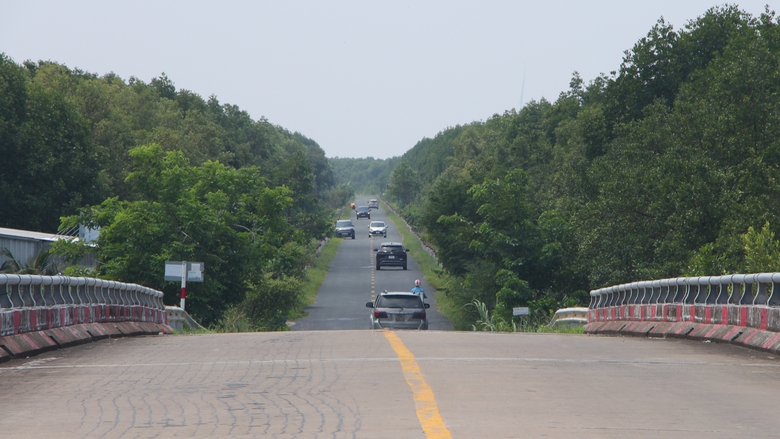 Cao tốc C&agrave; Mau - Đất Mũi: Người d&acirc;n đồng thuận giao mặt bằng, sẵn s&agrave;ng khởi c&ocirc;ng 19/8- Ảnh 3.