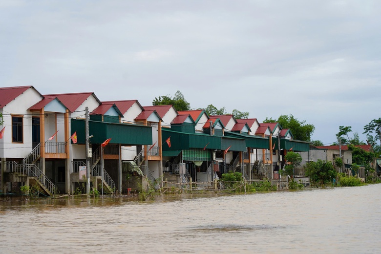 H&agrave; Tĩnh: Nước lũ từ s&ocirc;ng Cả tr&agrave;n về, v&ugrave;ng ven s&ocirc;ng La ngập nặng- Ảnh 1.