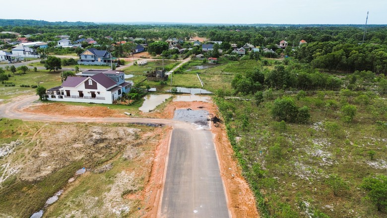 Quảng Trị chốt thời hạn b&agrave;n giao mặt bằng dự &aacute;n đường tr&aacute;nh Đ&ocirc;ng H&agrave;- Ảnh 2.