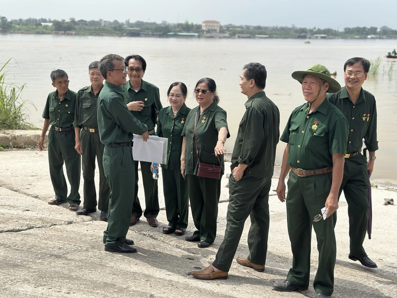 Nơi ghi dấu những chiến công "sống bám cầu đường, chết kiên cường dũng cảm" ở Thủ đô- Ảnh 12. Nơi ghi dấu những chiến công "sống bám cầu đường, chết kiên cường dũng cảm" ở Thủ đô- Ảnh 12.