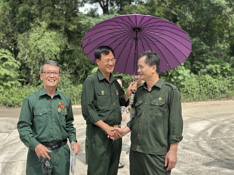 Nơi ghi dấu những chiến công "sống bám cầu đường, chết kiên cường dũng cảm" ở Thủ đô- Ảnh 11. Nơi ghi dấu những chiến công "sống bám cầu đường, chết kiên cường dũng cảm" ở Thủ đô- Ảnh 11.