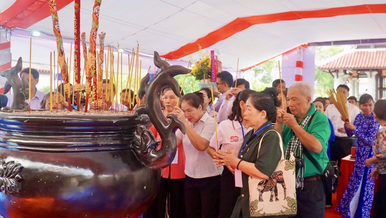 C&ocirc;n Đảo: Tri &acirc;n hơn 20.000 người con ưu t&uacute; của d&acirc;n tộc dịp 27/7
- Ảnh 10.