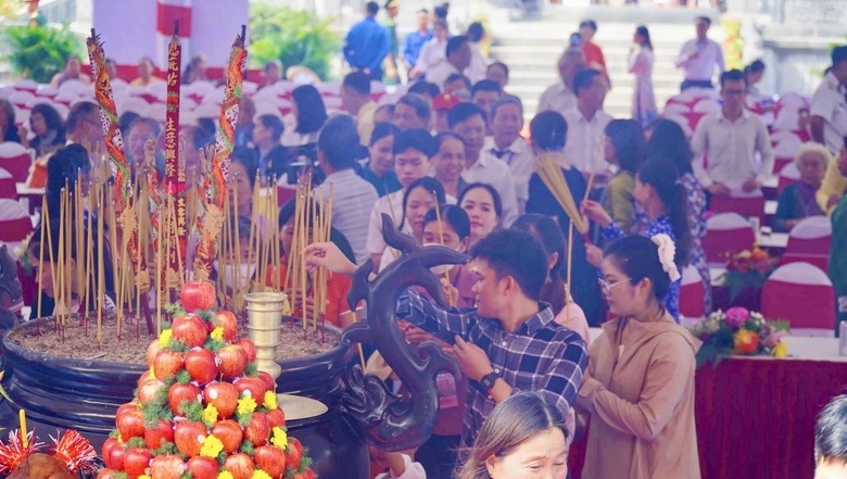 C&ocirc;n Đảo: Tri &acirc;n hơn 20.000 người con ưu t&uacute; của d&acirc;n tộc dịp 27/7
- Ảnh 9.