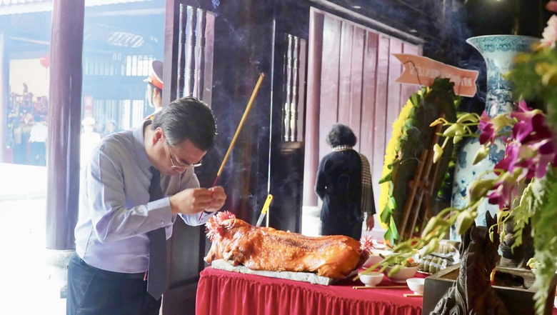 C&ocirc;n Đảo: Tri &acirc;n hơn 20.000 người con ưu t&uacute; của d&acirc;n tộc dịp 27/7
- Ảnh 7.