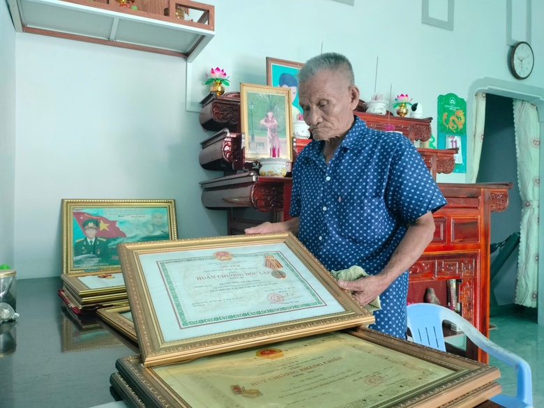 C&agrave; Mau ho&agrave;n th&agrave;nh hơn 3.700 m&aacute;i ấm tri &acirc;n người c&oacute; c&ocirc;ng với c&aacute;ch mạng- Ảnh 2.