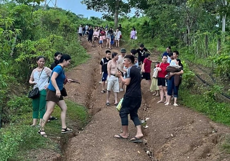 Nghệ An: X&aacute;c minh xử l&yacute; việc ph&aacute;t t&aacute;n tin đồn thất thiệt vỡ đập thủy điện Bản Vẽ- Ảnh 2.