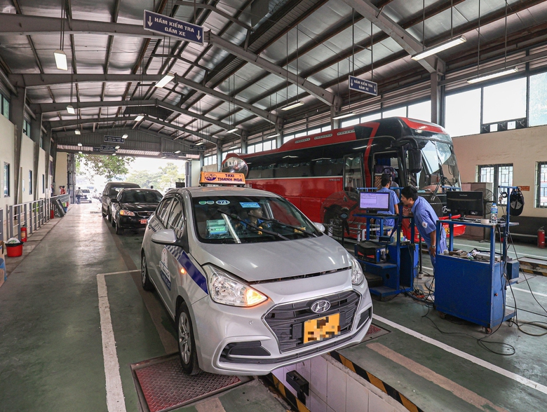 Khẩn trương gỡ kh&oacute; kiểm định xe kinh doanh vận tải chưa đổi đăng k&yacute; xe- Ảnh 1.