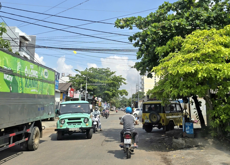 Xử nghi&ecirc;m xe Jeep kh&ocirc;ng đủ điều kiện chở kh&aacute;ch sau phản &aacute;nh của B&aacute;o X&acirc;y dựng- Ảnh 1.