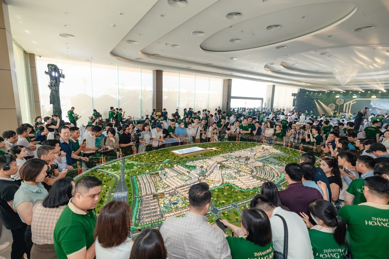 Ra mắt ph&acirc;n khu Mặt trời - Vinhomes Golden City &ldquo;g&acirc;y sốt&rdquo; thị trường- Ảnh 2.