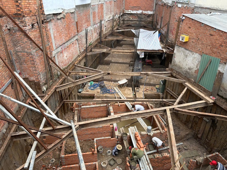 TP.HCM: Đ&igrave;nh chỉ thi c&ocirc;ng c&ocirc;ng tr&igrave;nh l&agrave;m nh&agrave; d&acirc;n nứt, sụt l&uacute;n- Ảnh 3.