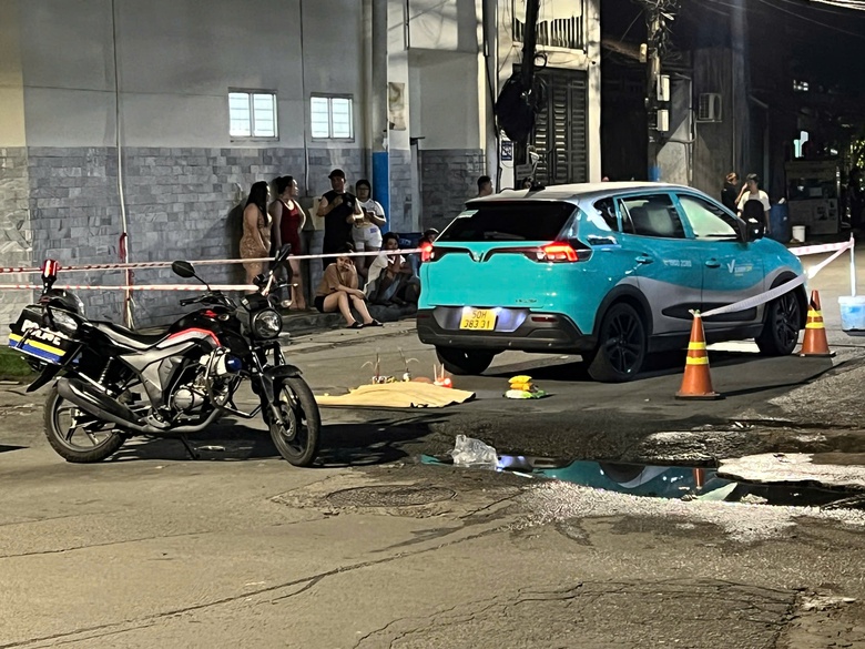 TP.HCM: Taxi c&aacute;n b&eacute; g&aacute;i 4 tuổi tử vong- Ảnh 1.