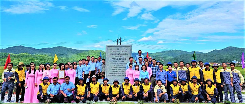 Kh&ocirc;i phục bia ghi dấu mối nối ray cuối c&ugrave;ng đường sắt xuy&ecirc;n Đ&ocirc;ng Dương- Ảnh 5.