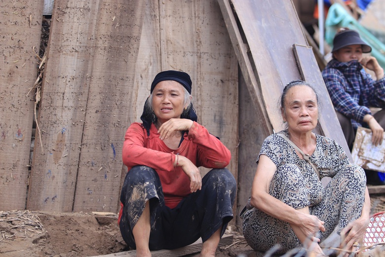 Nghệ An: Người d&acirc;n v&ugrave;ng rốn lũ Mỹ L&yacute; trĩu nặng &acirc;u lo, nỗ lực ổn định cuộc sống- Ảnh 14.