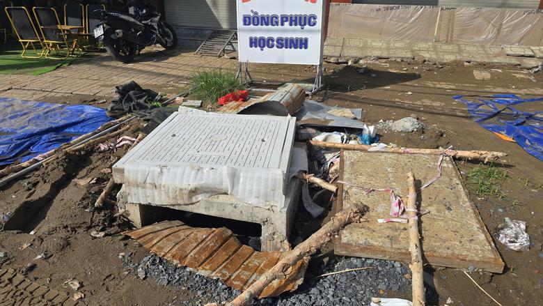 Người dân bức xúc vì tuyến đường hơn 500m nội ô Cần Thơ thi công ì ạch- Ảnh 3.