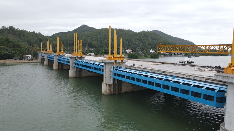 Khánh Hòa thành lập ban chỉ đạo gỡ vướng các dự án tồn đọng kéo dài- Ảnh 1. Khánh Hòa thành lập ban chỉ đạo gỡ vướng các dự án tồn đọng kéo dài- Ảnh 1.