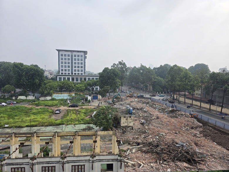 H&agrave; Nội ph&aacute; dỡ nh&agrave; 61 Trần Ph&uacute;, chạy đua tiến độ mở rộng trục H&ugrave;ng Vương phục vụ đại lễ 2/9- Ảnh 7.