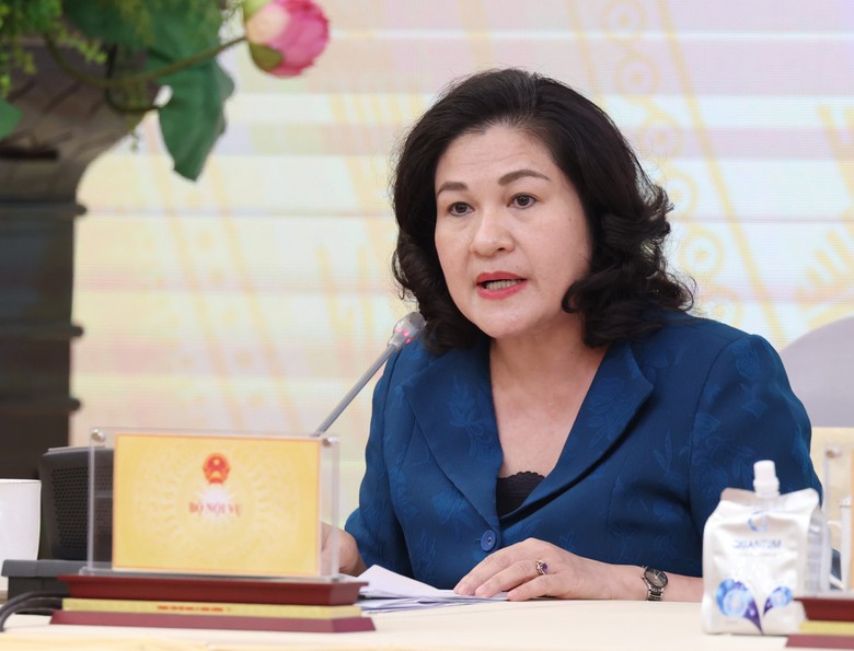 Bộ C&ocirc;ng an: Chưa thể đ&aacute;nh gi&aacute; hết hệ lụy sức khỏe người ti&ecirc;u d&ugrave;ng vụ dầu giả Ofood- Ảnh 1.