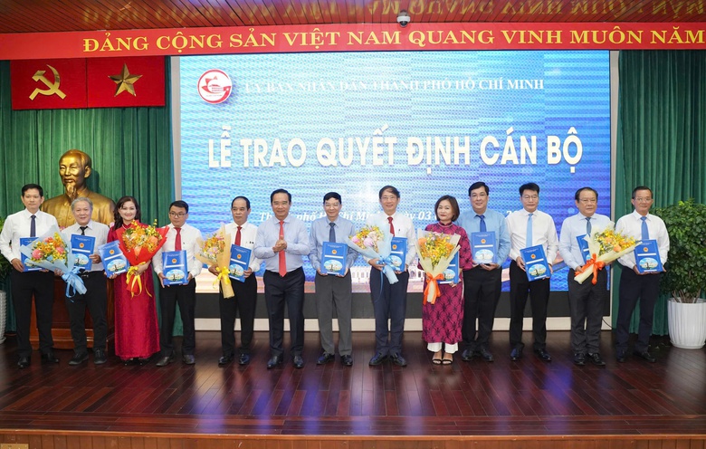 TP.HCM: Bổ nhiệm l&atilde;nh đạo 10 cơ quan b&aacute;o ch&iacute; v&agrave; 54 đơn vị sự nghiệp sau s&aacute;p nhập- Ảnh 2.